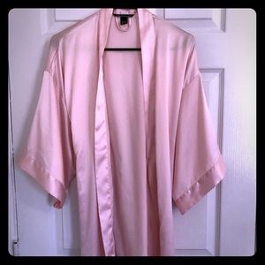 Victoria’s Secret light pink satin kimono robe